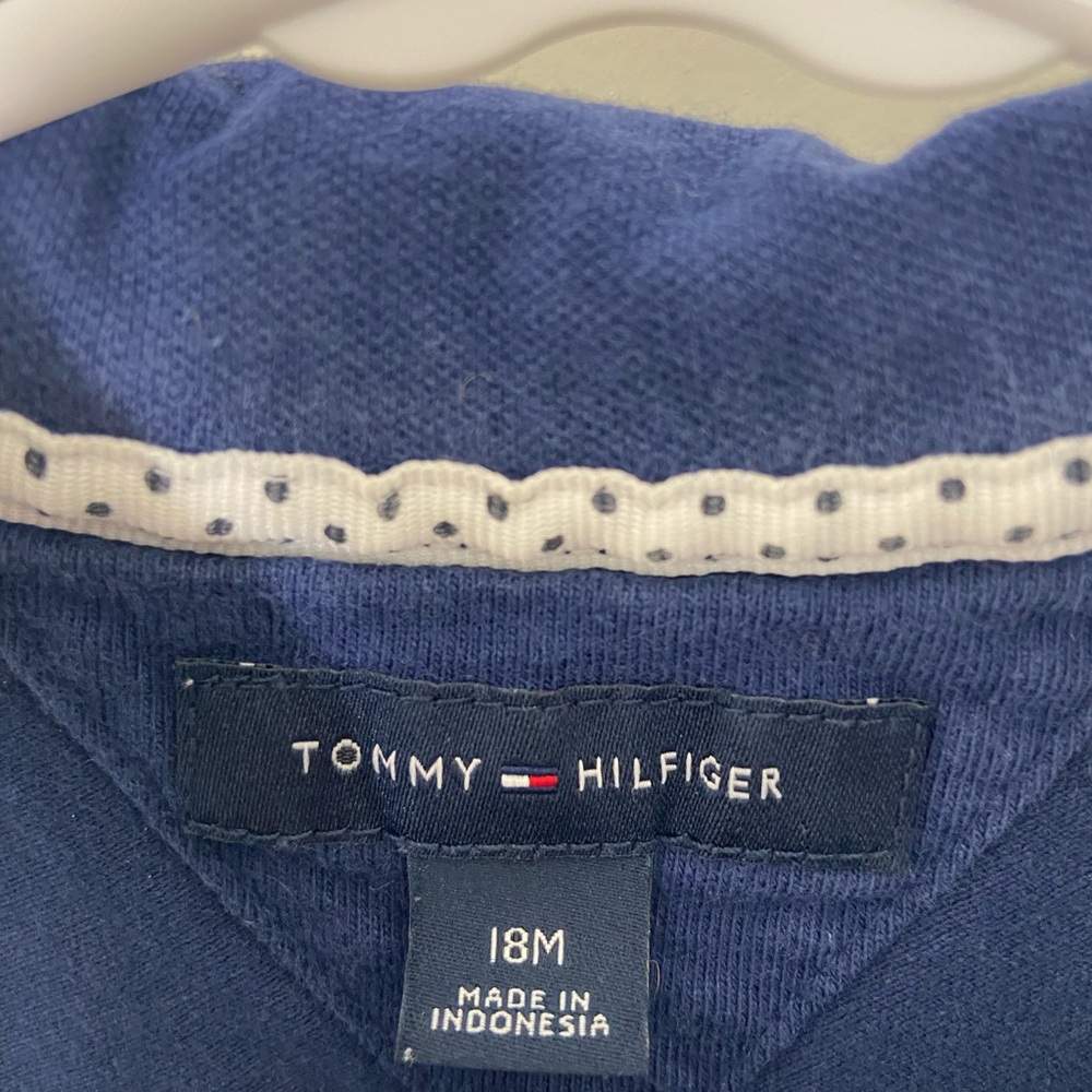 EUC Tommy Hilfiger baby girl’s navy collared sleeveless golf dress 18 months - Picture 4 of 7